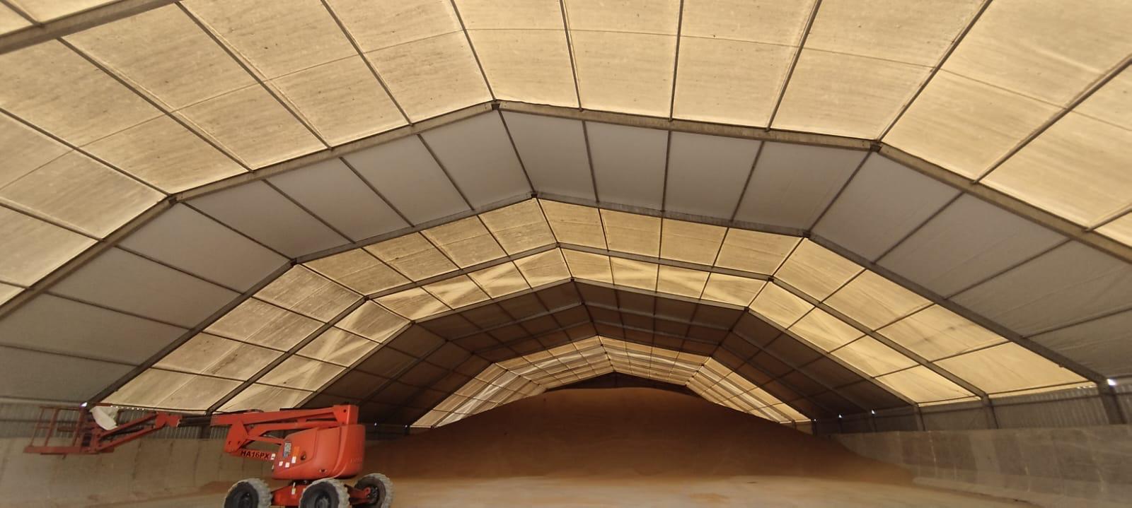 Cubierta graneles áridos portuario instalación España