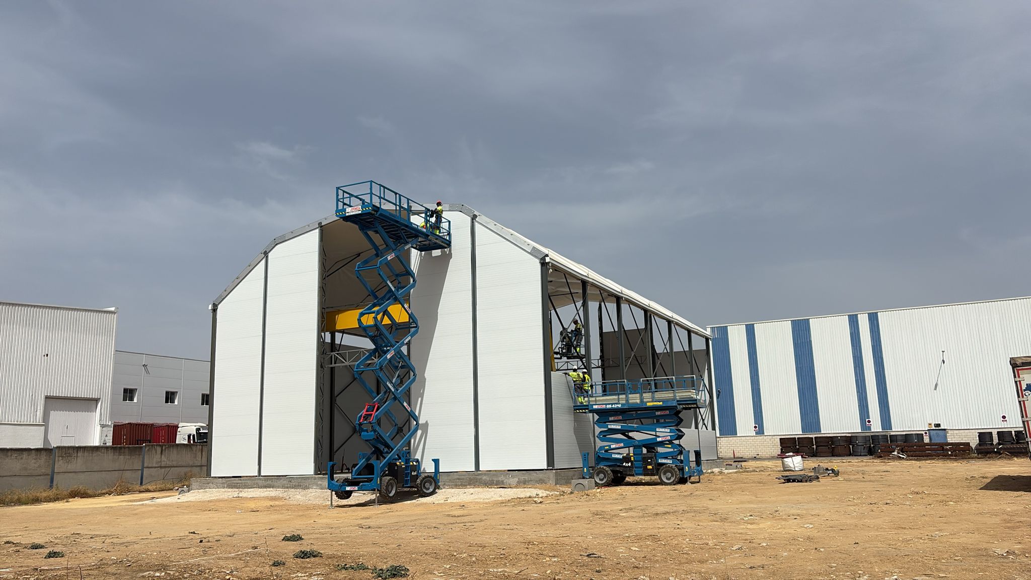 Hangar provisional carpas industriales a medida GWD